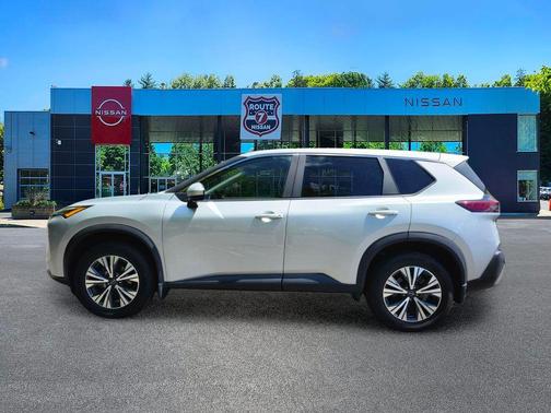 Brilliant Silver Metallic 2023 Nissan Rogue SV