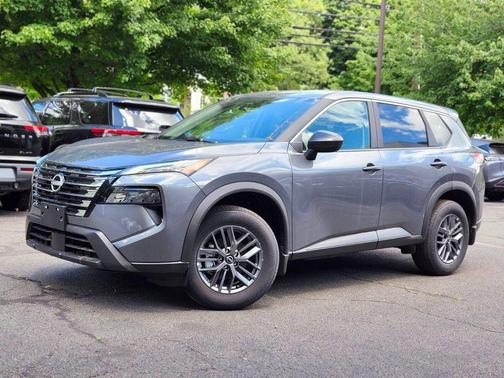 Gun Metallic 2026 Nissan Rogue S