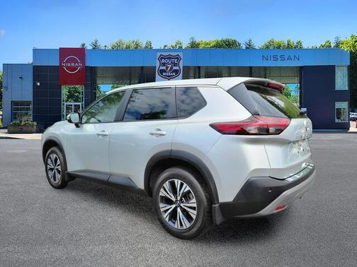 Brilliant Silver Metallic 2023 Nissan Rogue SV