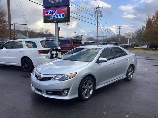 2014 Toyota Camry SE