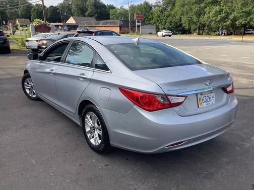 2013 Hyundai SONATA GLS