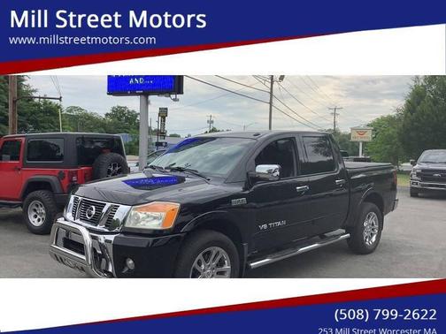 BLACK 2014 Nissan Titan SV