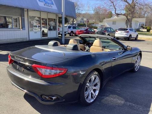 2013 Maserati GranTurismo Base