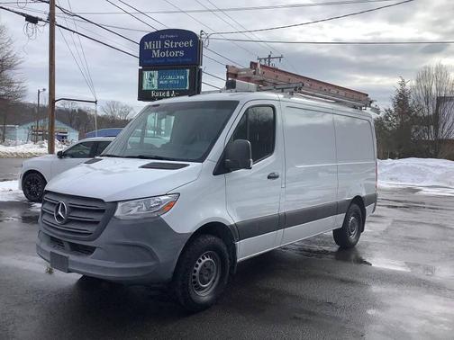 2020 Mercedes-Benz Sprinter 1500 Standard Roof I4