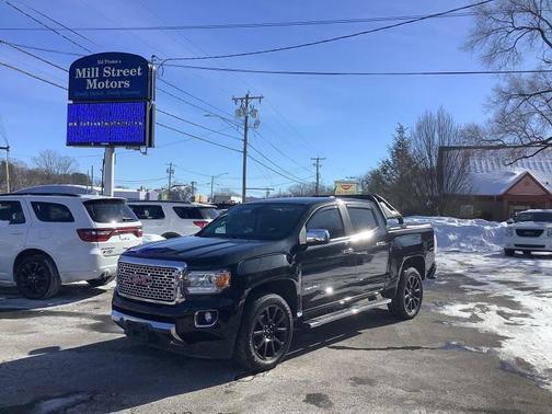 Onyx Black 2020 GMC Canyon Denali