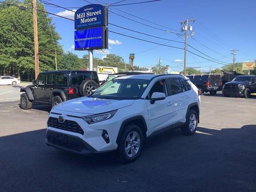 2019 Toyota RAV4 XLE