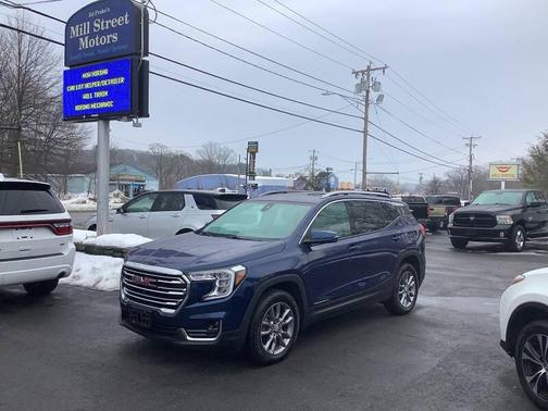 2022 GMC Terrain SLT