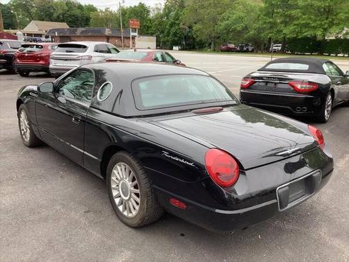 2005 Ford Thunderbird Deluxe