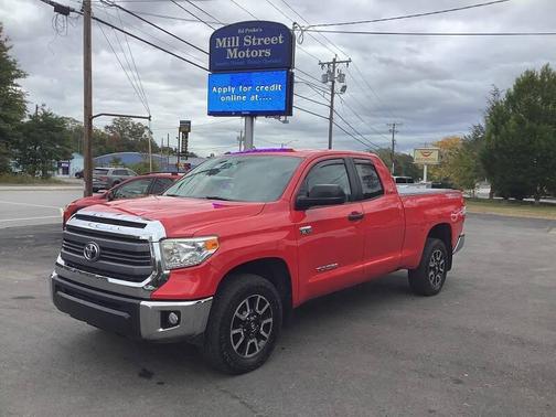 2014 Toyota Tundra SR5