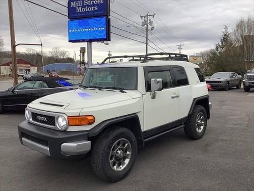 2012 Toyota FJ Cruiser Base