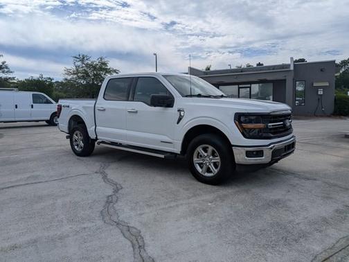 OXFORD WHITE 2024 Ford F-150 XLT