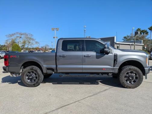 2023 Ford F-250 LARIAT