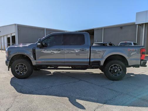 2023 Ford F-250 LARIAT