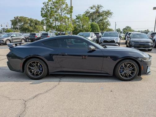 2024 Ford Mustang DARK HORSE