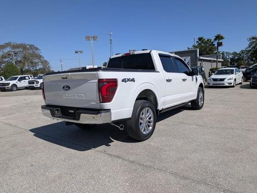STAR WHITE METALLIC TRICOAT 2024 Ford F-150 LARIAT