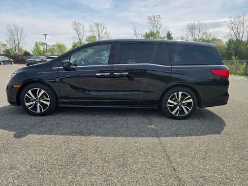 Black 2023 Honda Odyssey Touring