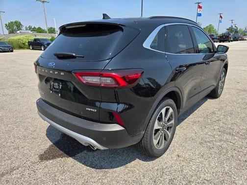 2025 Ford Escape Platinum
