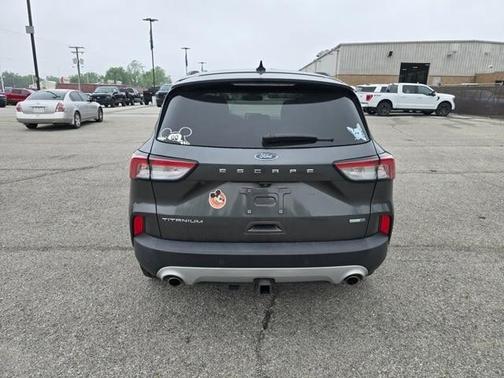 2020 Ford Escape Titanium