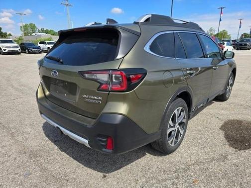 2022 Subaru Outback Touring XT