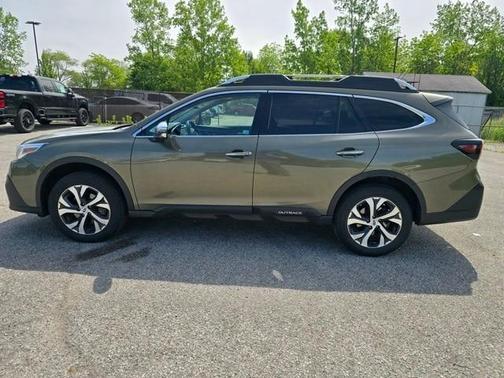 2022 Subaru Outback Touring XT