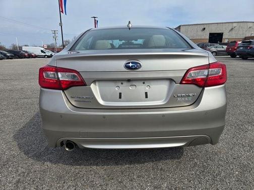 Tungsten Metallic 2017 Subaru Legacy 2.5i Limited
