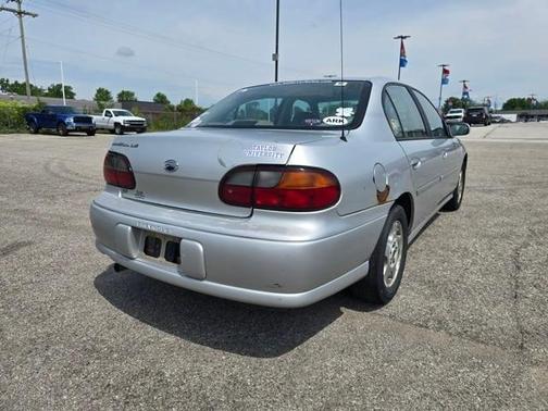 2002 Chevrolet Malibu LS