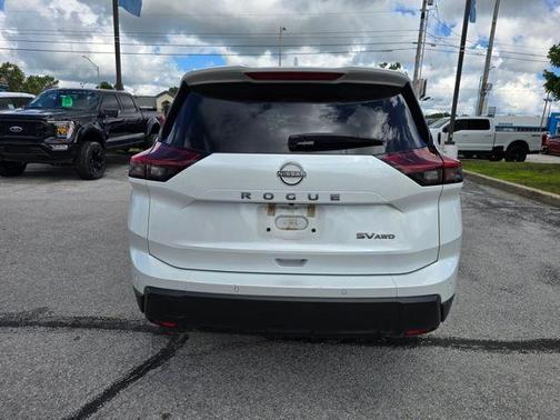 2024 Nissan Rogue SV