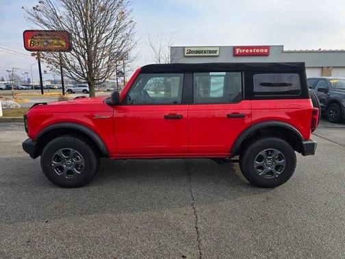 2022 Ford Bronco Base