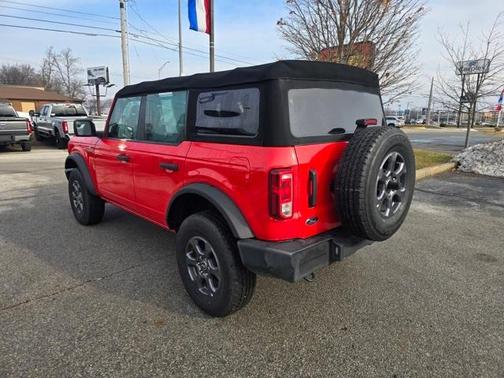 2022 Ford Bronco Base