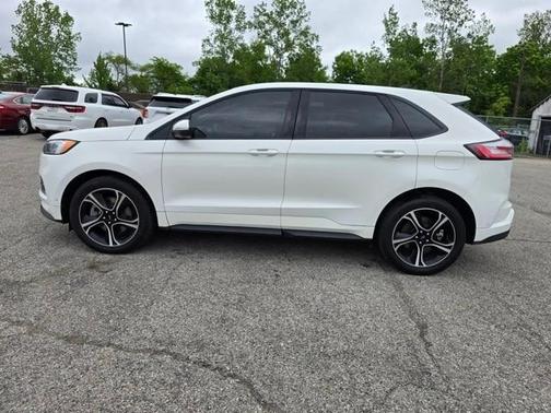 2024 Ford Edge ST