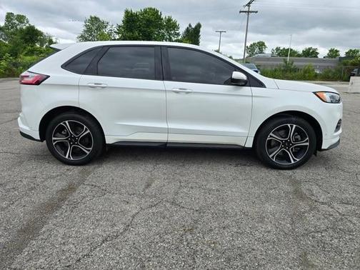 2024 Ford Edge ST