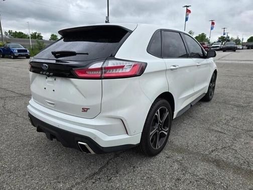 2024 Ford Edge ST