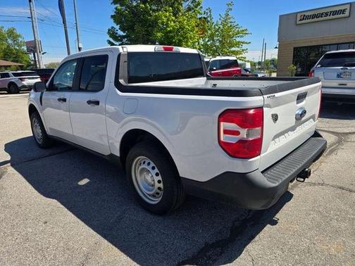 Oxford White 2022 Ford Maverick XL