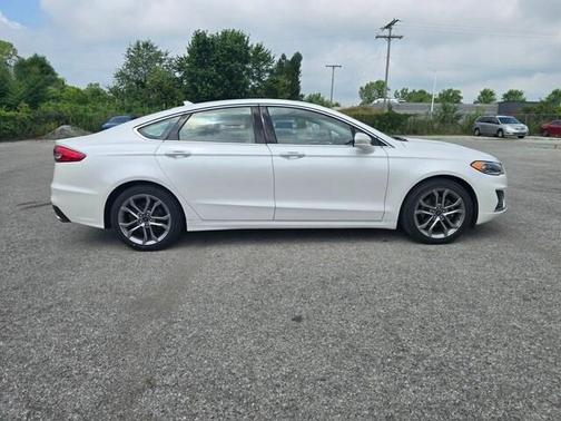 2019 Ford Fusion SEL