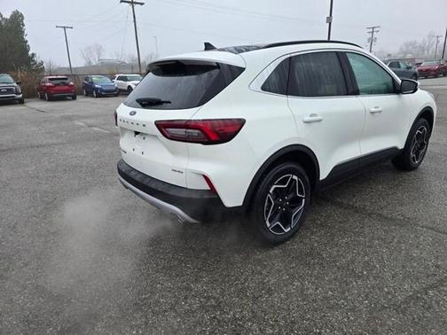 2026 Ford Escape Platinum