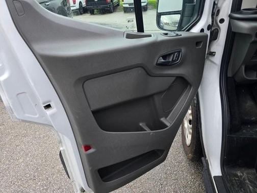 2022 Ford Transit-350 XLT