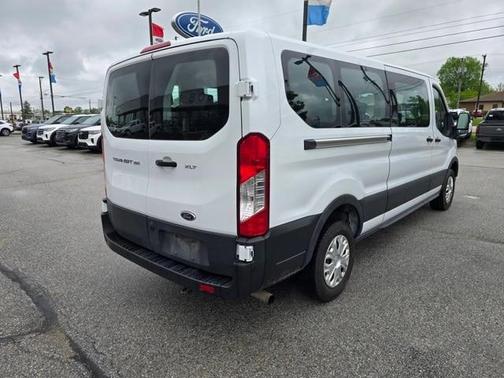2022 Ford Transit-350 XLT
