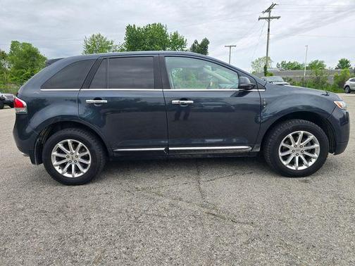 Quartz 2013 Lincoln MKX Base