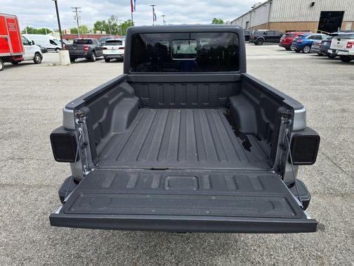 Billet Silver Metallic Clearcoat 2020 Jeep Gladiator Sport