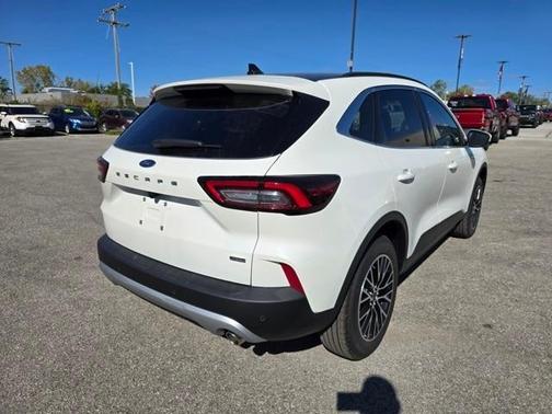 2026 Ford Escape Base