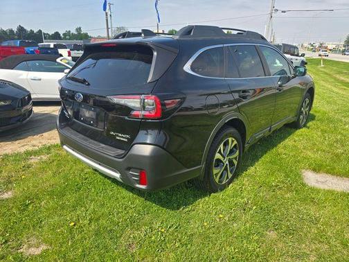 Crystal Black Silica 2020 Subaru Outback Limited