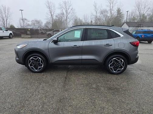 2026 Ford Escape Platinum