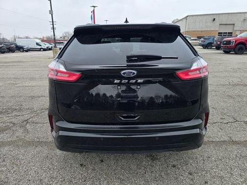 Agate Black Metallic 2022 Ford Edge ST Line