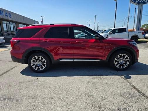 2025 Ford Explorer Platinum