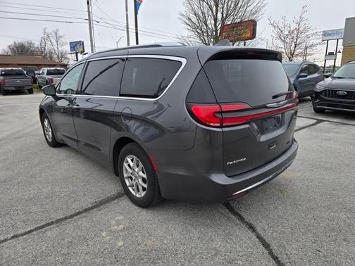 2021 Chrysler Pacifica Touring-L