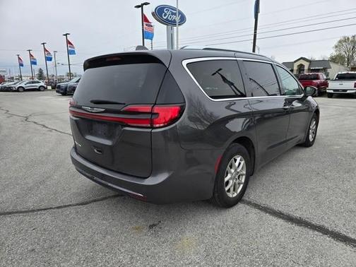 2021 Chrysler Pacifica Touring-L