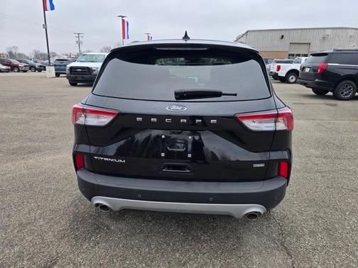 2022 Ford Escape PHEV Titanium