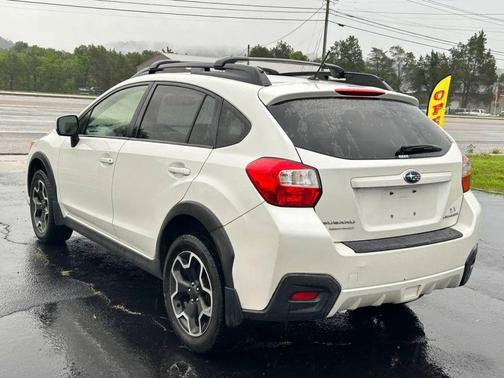 Satin White Pearl 2014 Subaru XV Crosstrek 2.0i Premium