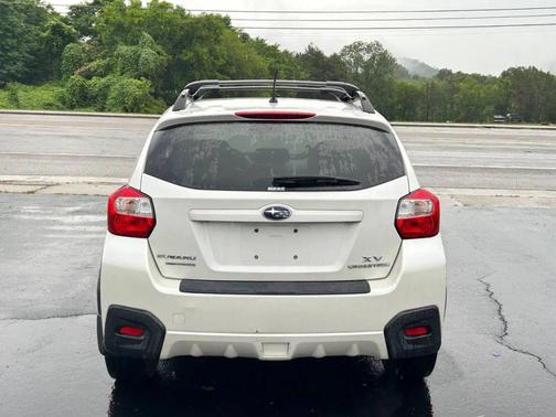 Satin White Pearl 2014 Subaru XV Crosstrek 2.0i Premium