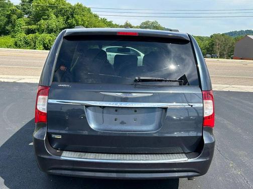 Maximum Steel Metallic Clearcoat 2013 Chrysler Town & Country Touring
